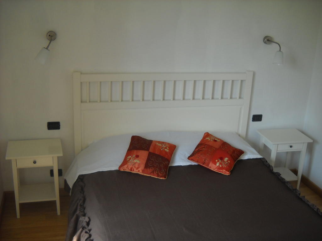 Agriturismo Campi Di Grano 론카데 객실 사진